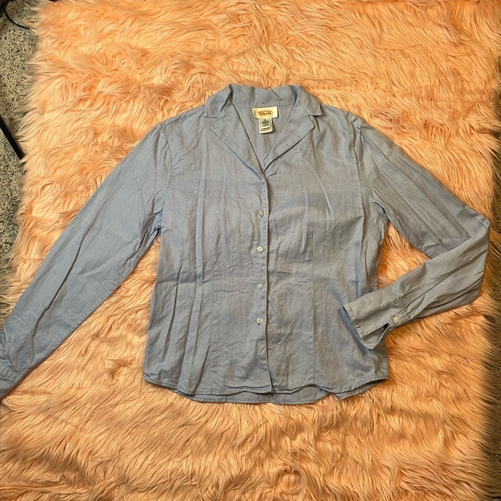 Talbots Woman’s Blue Long Sleeve Button Up Shirt Size 8